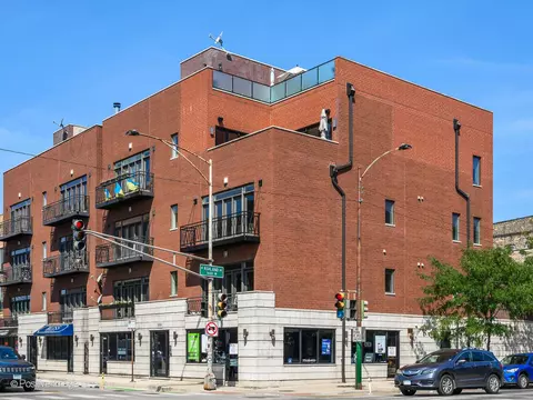 1604 W Augusta Blvd #2W, Chicago, IL 60622