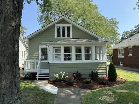 1537 North Ave, Waukegan, IL 60085