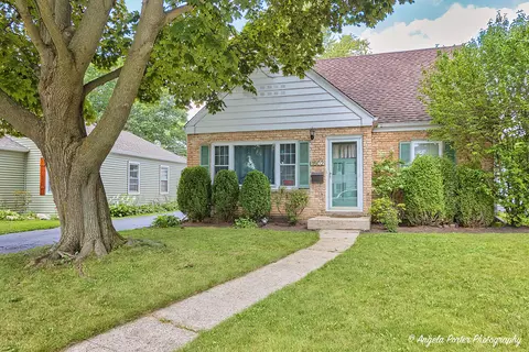 1502 Alexander Ct, Waukegan, IL 60085