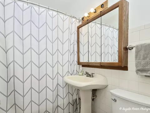 2007 Fairfield Rd, Lindenhurst, IL 60046 photo 13