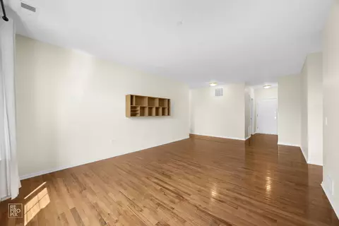 Living - 640 Mchenry Rd #208, Wheeling, IL 60090 photo 3 of 3
