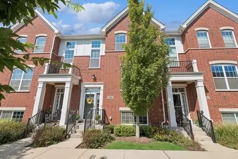 205 Capulina Ct, Morton Grove, IL 60053