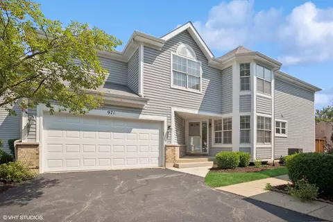 971 Sweetflower Dr, Hoffman Estates, IL 60169