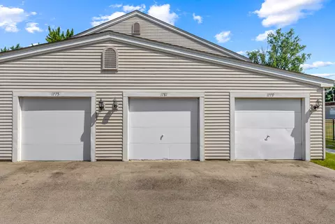 1781 Queensbury Cir, Hoffman Estates, IL 60169 photo 16