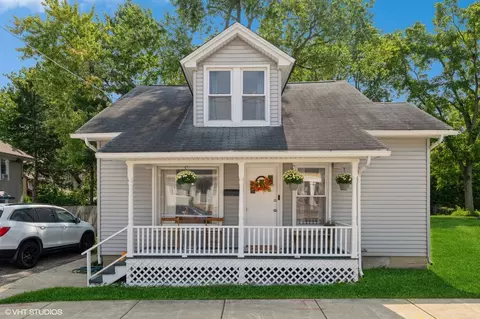 115 Cary St, Cary, IL 60013