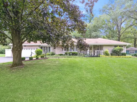 1176 Banbury Dr, New Lenox, IL 60451