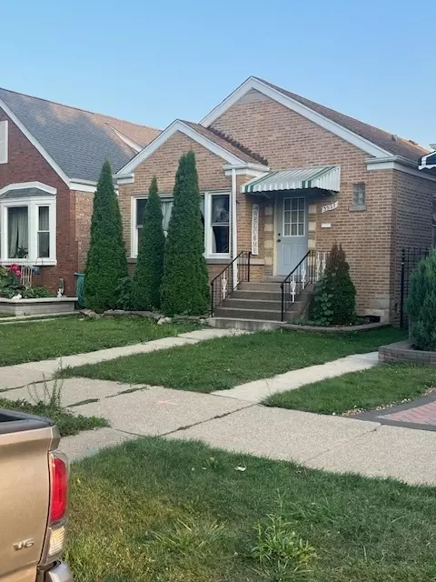 3927 W 69th Pl, Chicago, IL 60629