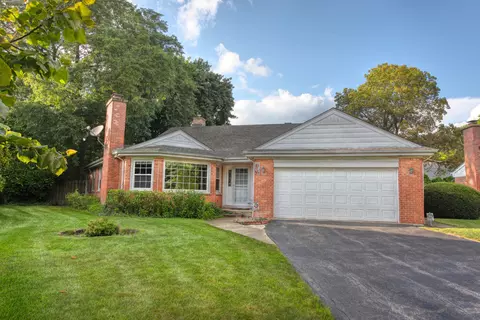 2914 Crabtree Ln, Wilmette, IL 60091