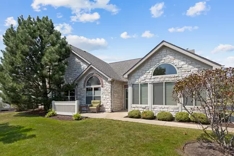 16051 S Messenger Cir, Homer Glen, IL 60491