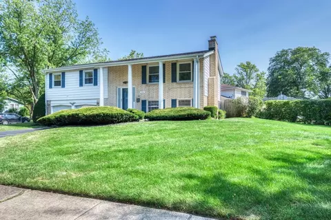 1241 Jamie Ln, Homewood, IL 60430