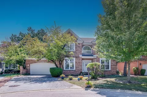 254 Bloomfield Pkwy, Bloomingdale, IL 60108