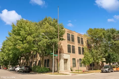 5235 N Ravenswood Ave #4, Chicago, IL 60640