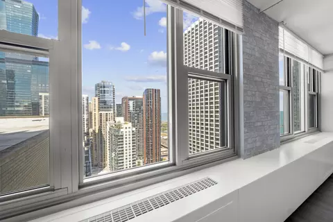 400 E Randolph St #3902, Chicago, IL 60601 photo 10