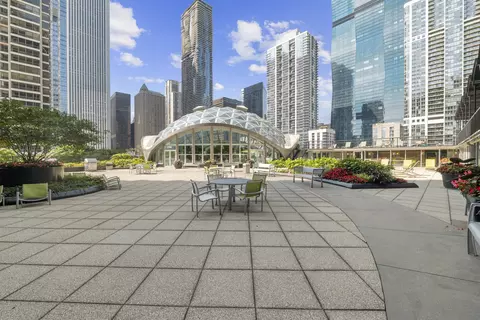 400 E Randolph St #3902, Chicago, IL 60601 photo 35
