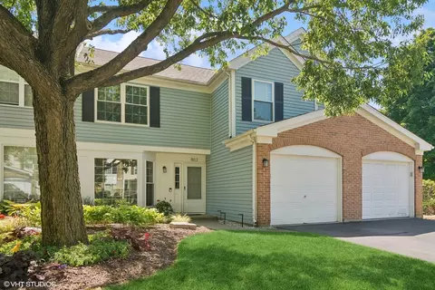 803 Canterbury Ln, Island Lake, IL 60042