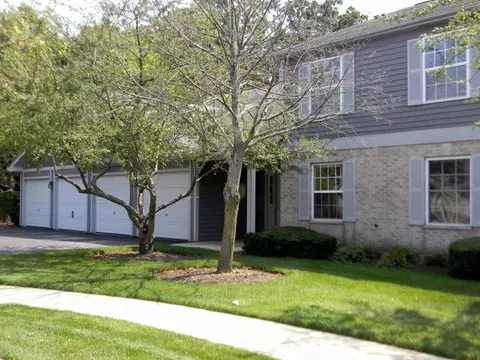 1109 Yorkshire Ct #C, Elgin, IL 60120 photo 1
