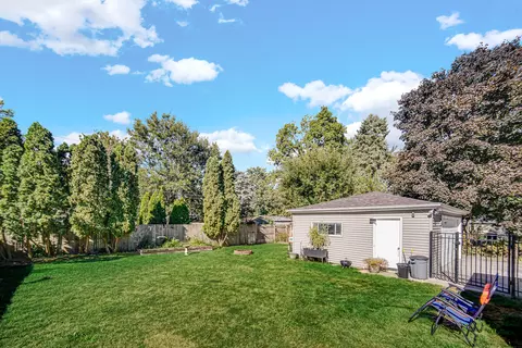 Exterior - 59 Circle Dr E, Montgomery, IL 60538 photo 5 of 6