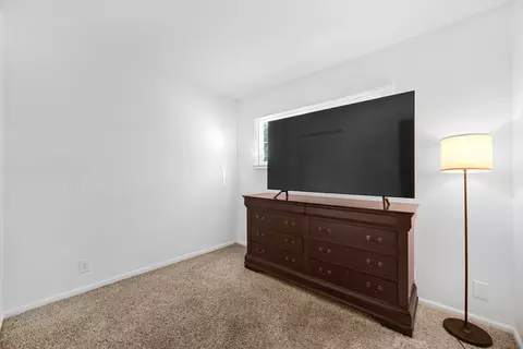 Bedroom - 59 Circle Dr E, Montgomery, IL 60538 photo 3 of 3