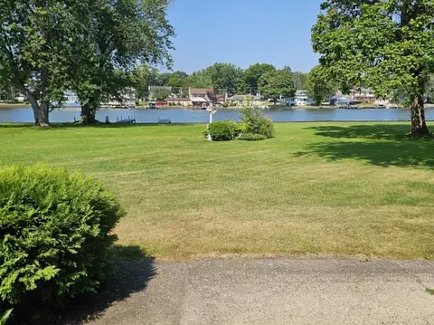 1413 N River Rd, Mchenry, IL 60051 photo 10