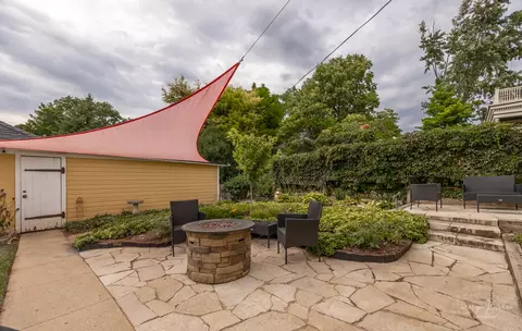 Exterior - 24 Rugby Pl, Elgin, IL 60120 photo 5 of 6