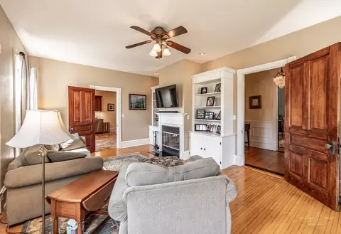 Living - 24 Rugby Pl, Elgin, IL 60120 photo 1 of 2