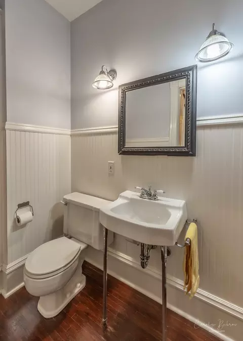 Bath - 24 Rugby Pl, Elgin, IL 60120 photo 1 of 3