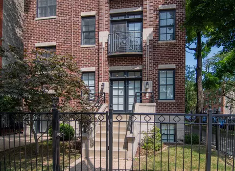 902 W Diversey Pkwy #1, Chicago, IL 60614