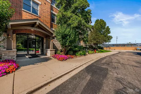 267 E Railroad Ave #104, Bartlett, IL 60103 photo 3