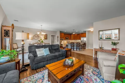 267 E Railroad Ave #104, Bartlett, IL 60103 photo 18
