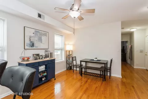 Dining - 806 Dobson St #3, Evanston, IL 60202 photo 2 of 2