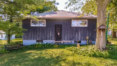 214 E Van Alstyne St, Cullom, IL 60929 photo 32