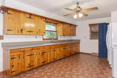 214 E Van Alstyne St, Cullom, IL 60929 photo 8