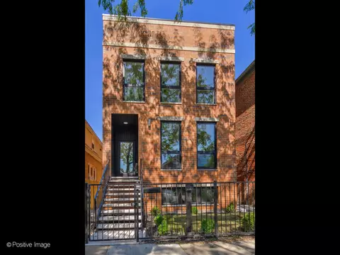 1810 W Superior St, Chicago, IL 60622