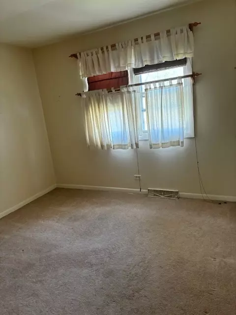 Bedroom - 511 Thomas Rd, Bolingbrook, IL 60440 photo 2 of 3