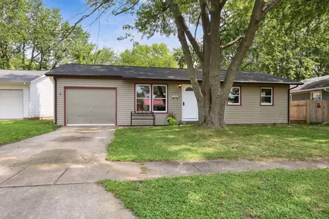 1008 Austin Dr, Urbana, IL 61802