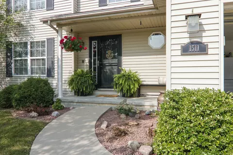 1511 Estate Dr, Normal, IL 61761 photo 3
