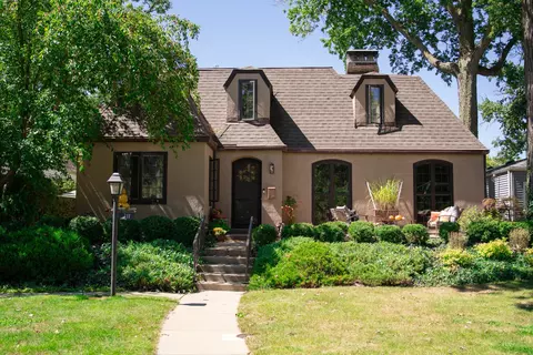 311 Cornell St, Ottawa, IL 61350