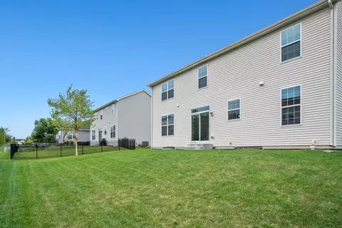 1953 Prospect Dr, Hoffman Estates, IL 60192 photo 28