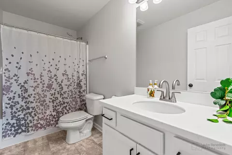 1953 Prospect Dr, Hoffman Estates, IL 60192 photo 23