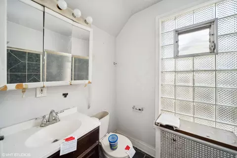 Bath - 723 E 91st Pl, Chicago, IL 60619 photo 3 of 3