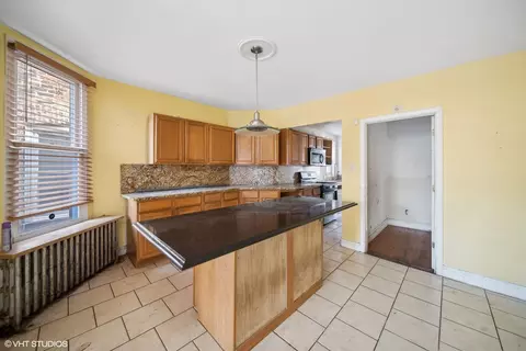 Kitchen - 723 E 91st Pl, Chicago, IL 60619 photo 2 of 3
