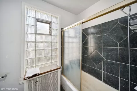 Bath - 723 E 91st Pl, Chicago, IL 60619 photo 2 of 3