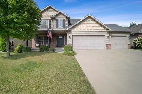 1517 Kell Ave, Bloomington, IL 61705