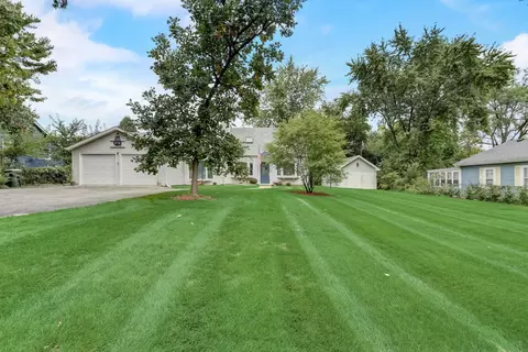 25176 W Edgar Ave, Antioch, IL 60002