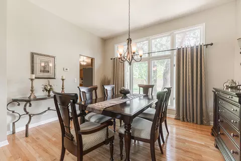 816 Springbrook Ln, Bolingbrook, IL 60490 photo 5