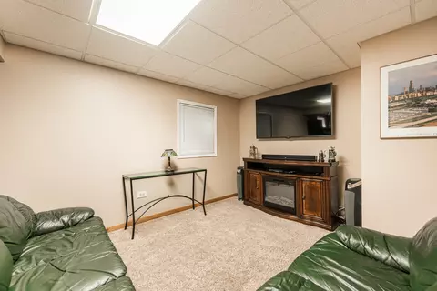 816 Springbrook Ln, Bolingbrook, IL 60490 photo 23