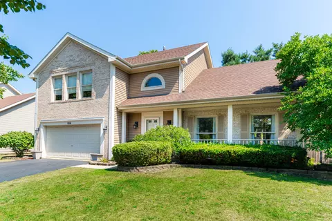 816 Springbrook Ln, Bolingbrook, IL 60490