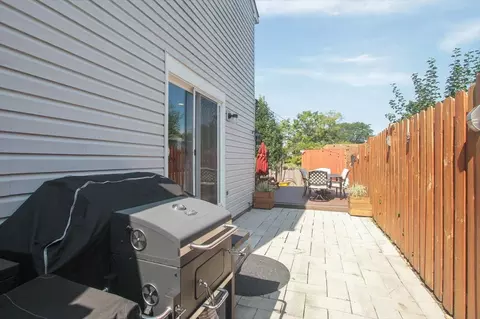 450 Dover Dr, Roselle, IL 60172 photo 24