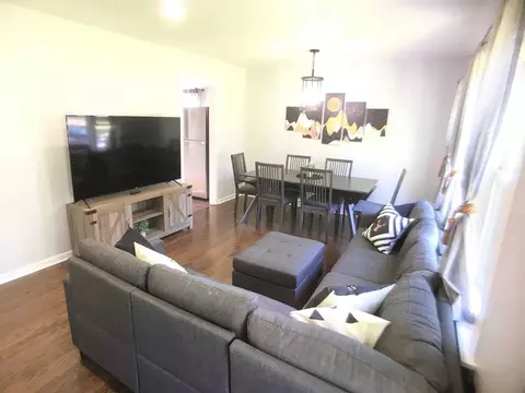 Living - 911 E Babcock Ave, Addison, IL 60101 photo 1 of 3