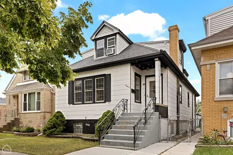 3242 N Ottawa Ave, Chicago, IL 60634